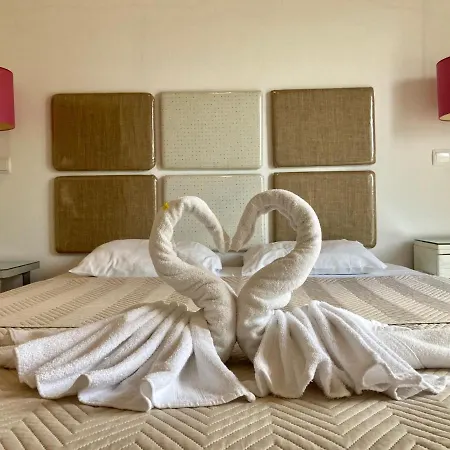 Casa Cerro Do Prior 아파트 *